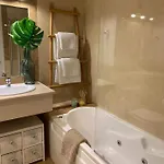 Апартаменты Saltwater Портиман